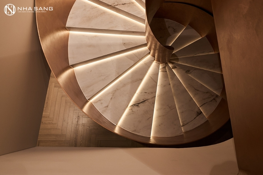 Thi Công Sàn Gỗ Floorbit HB12-09 Cho Duplex Huỳnh Thúc Kháng