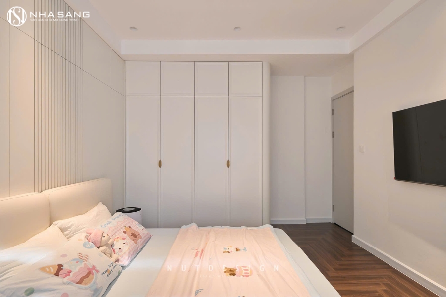 Thi Công Sàn Gỗ Xương Cá NS XC93 Cho Dự Án Nhà Phố Thuỵ Khuê